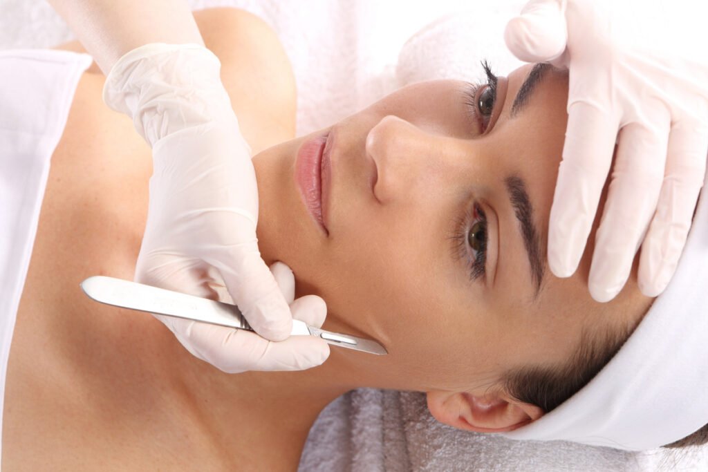 Is dermaplaning painful? Answers to 9 top dermaplaning questions